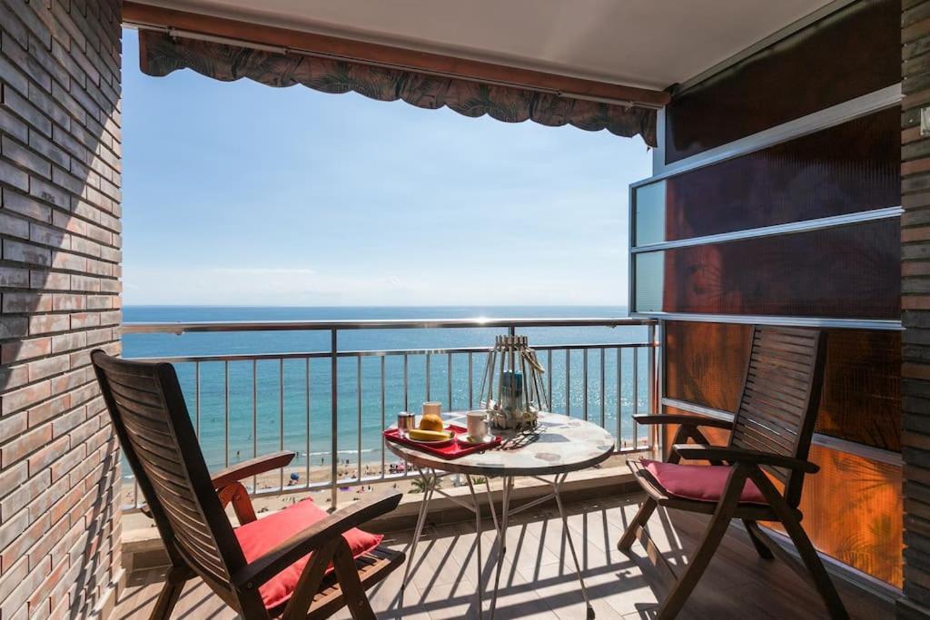 Apartamento Con Vistas Al Mar Primera Linea De Playa Del Postiguet Lejlighed Alicante Eksteriør billede