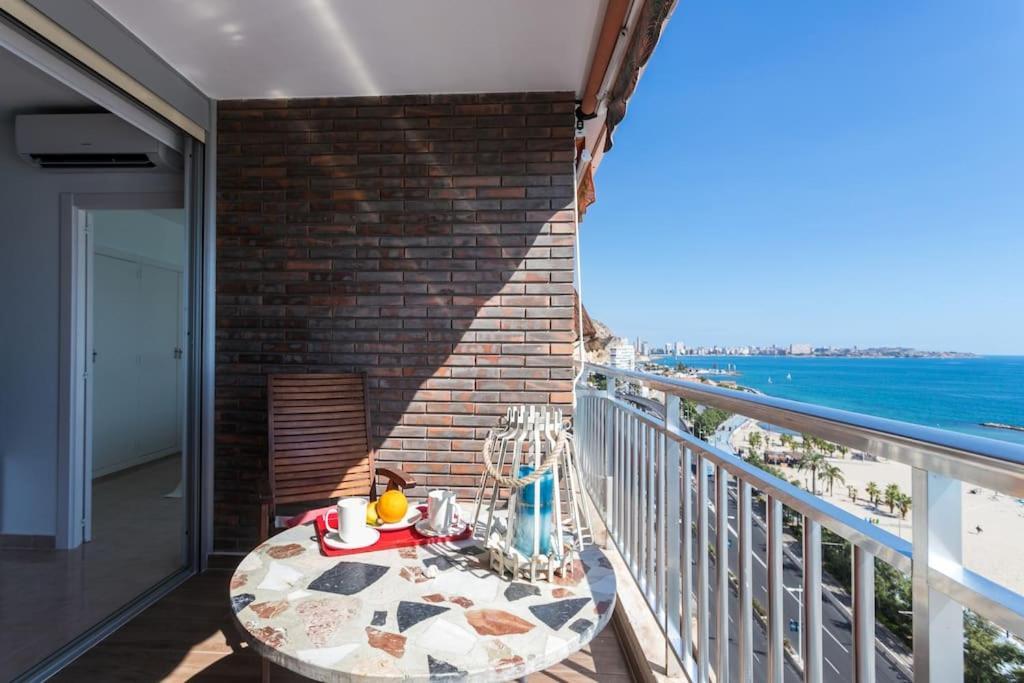 Apartamento Con Vistas Al Mar Primera Linea De Playa Del Postiguet Lejlighed Alicante Eksteriør billede